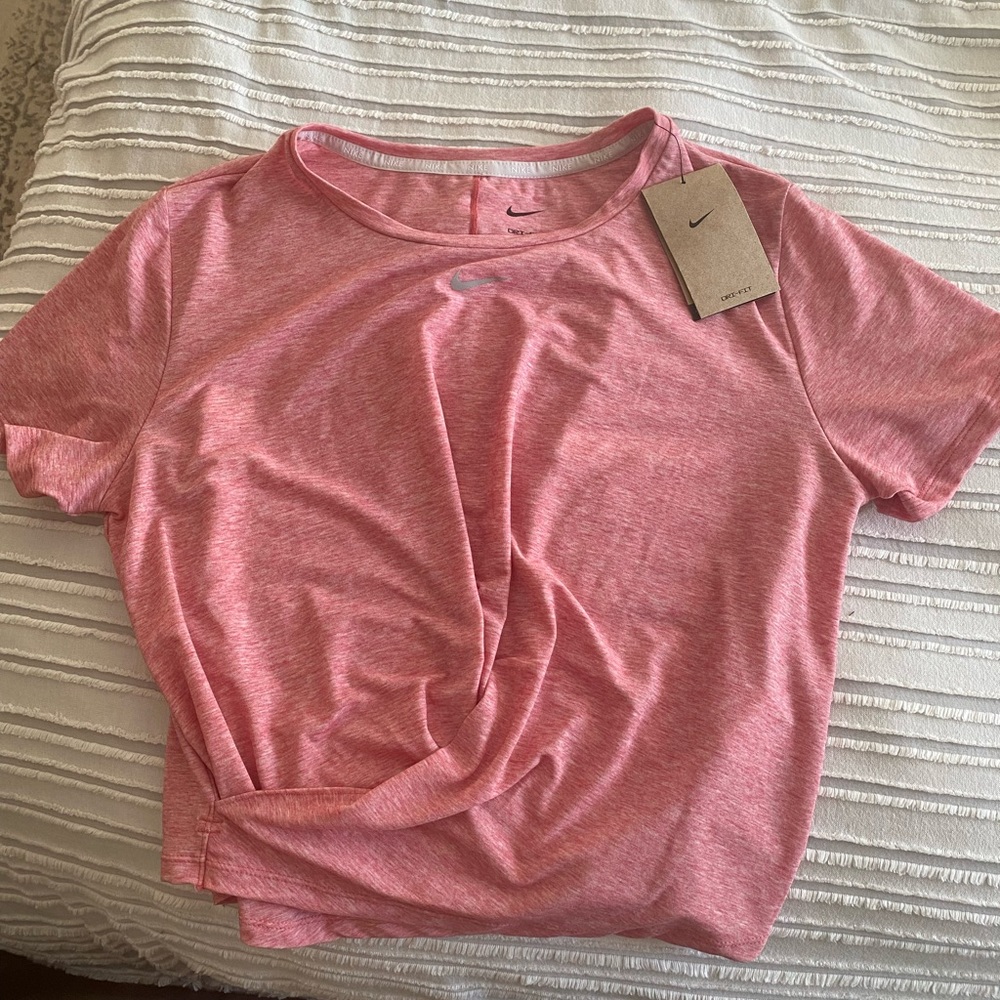 Nike workout crop
